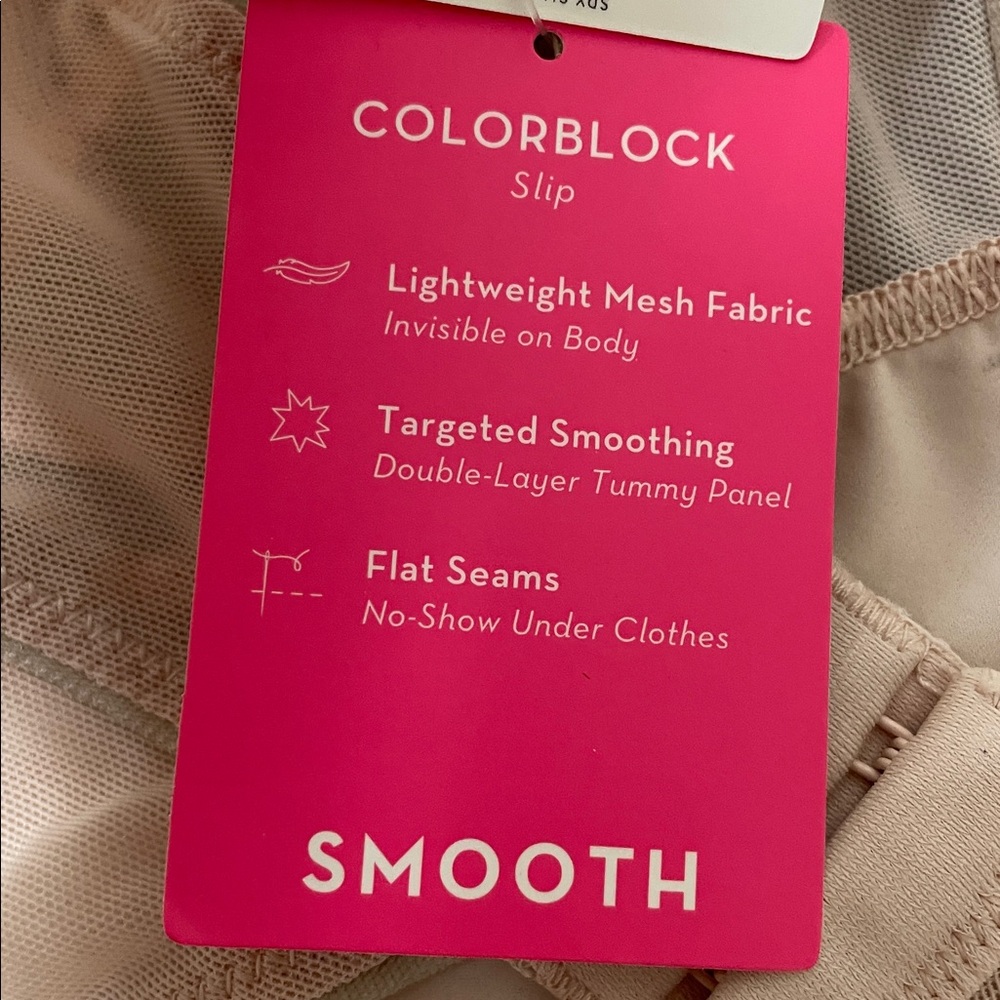 SPANX Light Control Colorblock Slip size Small - Picture 10 of 12